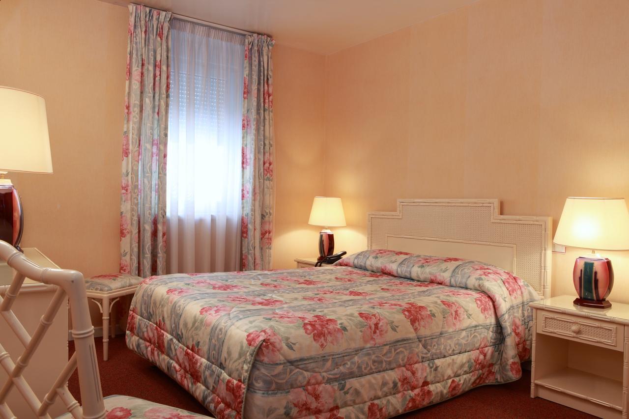 Hotel Le Roosevelt Живе Екстериор снимка